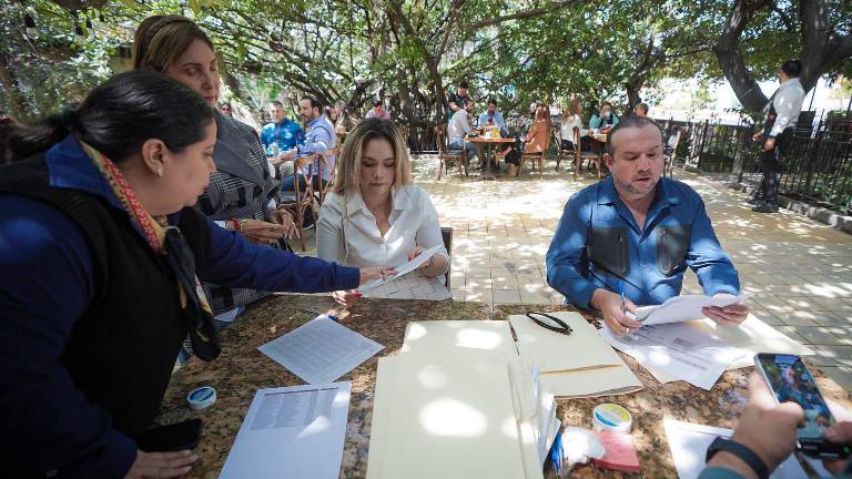 Este fin de semana, el Secretario de Economía sostuvo una reunión con los miembros de la Asociación de Centros Turísticos y Entretenimiento de Mazatlán.