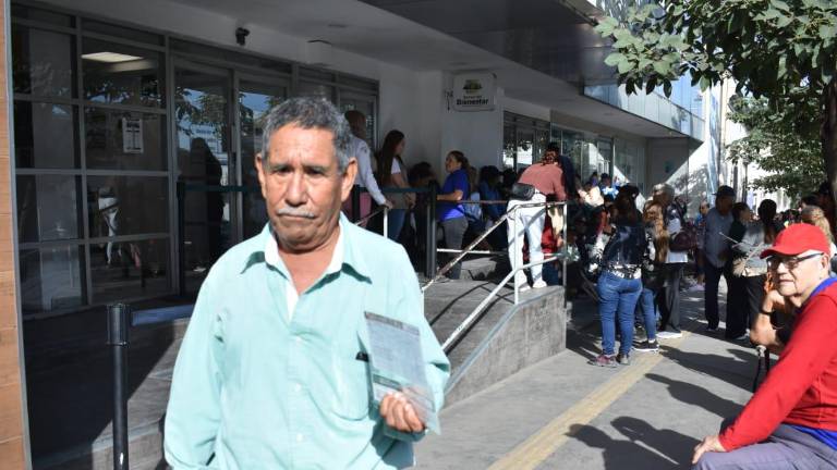 La entrega de apoyos económicos a adultos mayores y madres trabajadoras por parte de Bienestar comenzó este lunes 29 de enero.