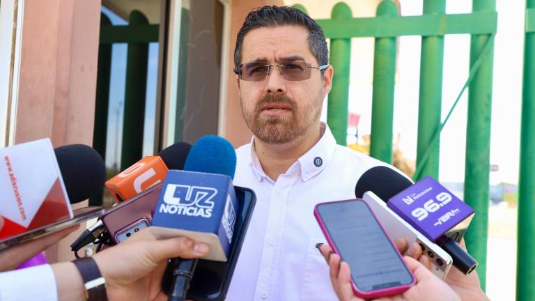Secretario de Salud de Sinaloa, Cuitláhuac González Galindo.