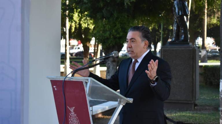 Enrique Inzunza aplaudió el perfil del Juez Adán Alberto Salazar Gastélum en su búsqueda de ser Magistrado del Poder Judicial del Estado.