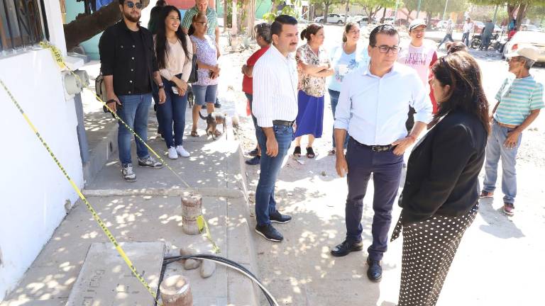 El Alcalde Édgar González Zataráin realizó un recorrido de supervisión de los trabajos en Infonavit Alarcón.