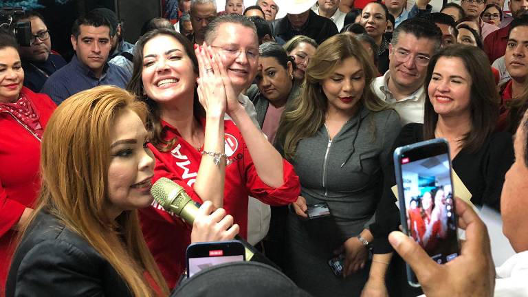 Paloma Sánchez Ramos, se registró ante su partido por la candidatura al Senado de la República.