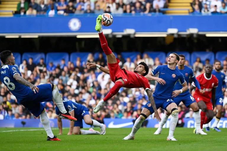 Chelsea y Liverpool arrancan con empate