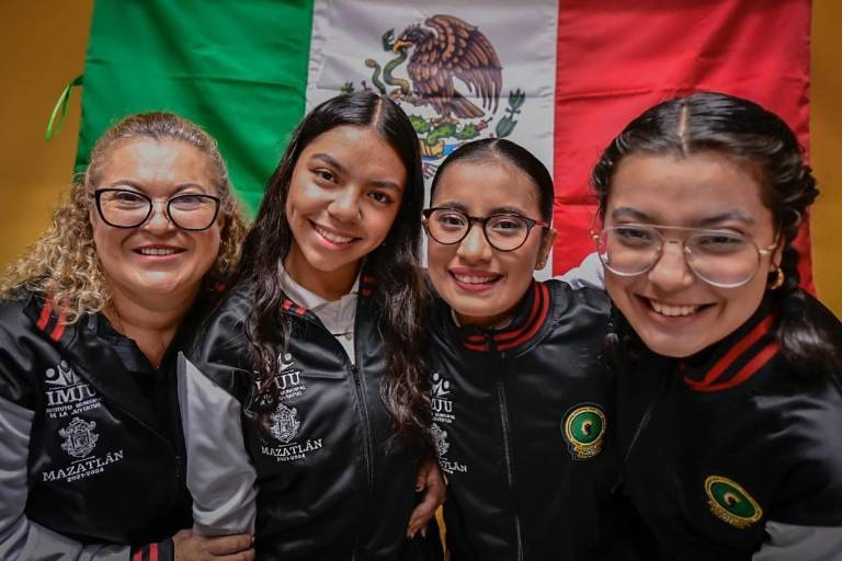 ¡Orgullo porteño! Alumnas de Prepa Vasconcelos ganan oro en Túnez