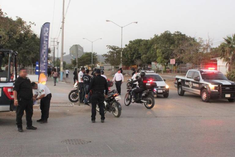 Busca Alcalde frenar extorsión y hostigamiento a motociclistas en Mazatlán