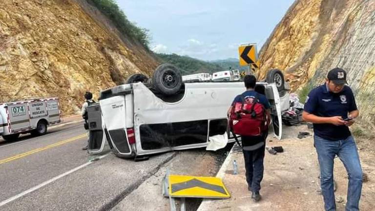 El hecho se registró en el kilómetro 198, de la Supercarretera Mazatlán-Durango.