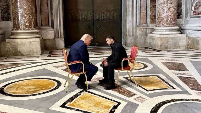 Antes de la misa del funeral del Papa Francisco, los presidentes de Estados Unidos y Ucrania se reunieron.