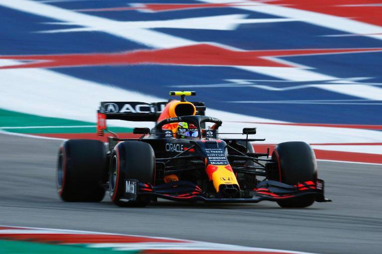 Checo Pérez termina en primero en la segunda práctica libre para el GP de los Estados Unidos