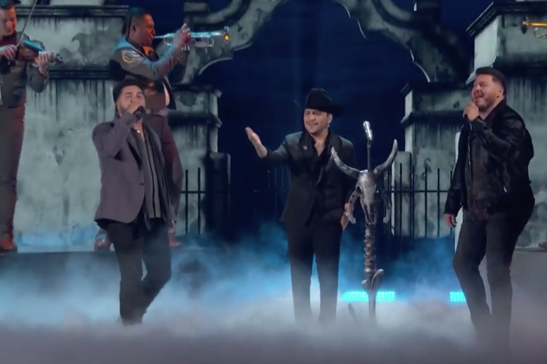 Conquistan Banda MS y Christian Nodal en los Billboard lanzando el tema ‘La sinvergüenza’