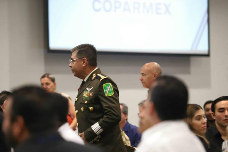 Empresarios exigen seguridad a Comandante de Tercera Región Militar