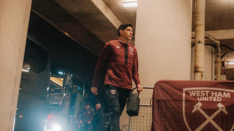 Edson Álvarez está a punto de irse al futbol turco.