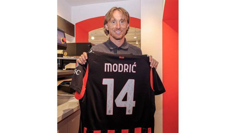 Modric firmó por una temporada con opción a extender.