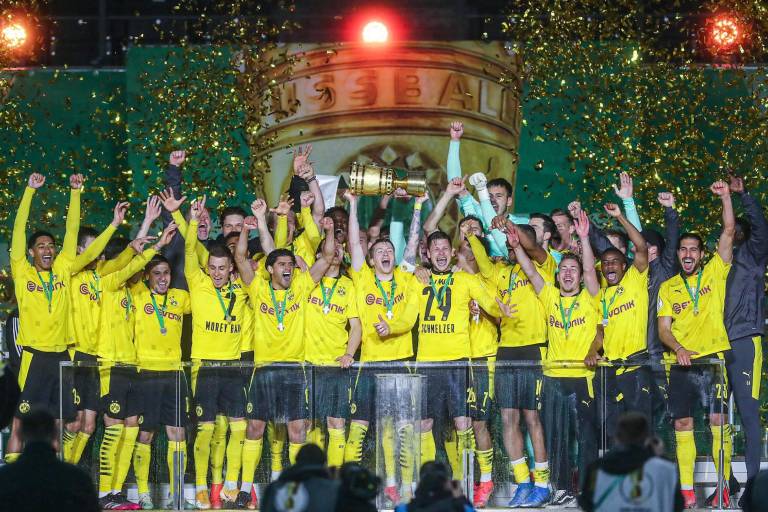 Dobletes de Sancho y Haaland le dan al Dortmund la Copa de Alemania