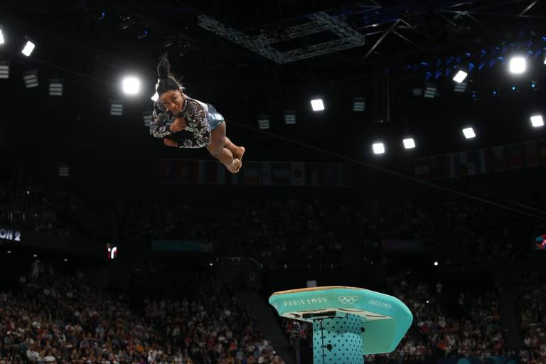 Simone Biles asombra en su regreso olímpico
