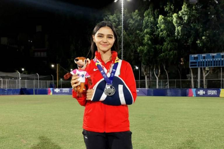 La medalla de plata es un gran logro: Michelle Lizárraga