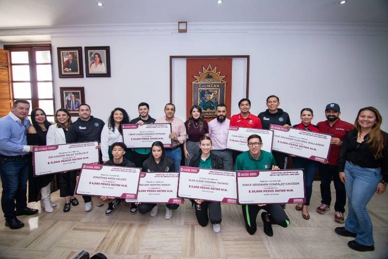 Ayuntamiento entrega Becas Deportivas Culiacán para atletas y entrenadores