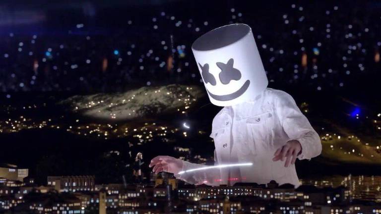 Marshmello en la ceremonia de apertura de la final de la Liga de Campeones.