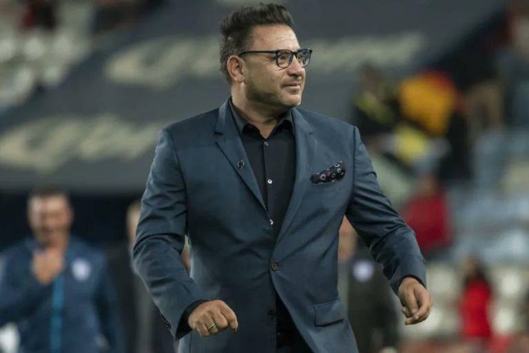 Antonio Mohamed es presentado como DT de Pumas