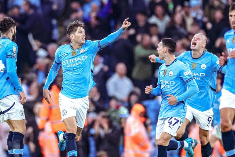 Stones salva un punto y el liderato para Manchester City ante Arsenal