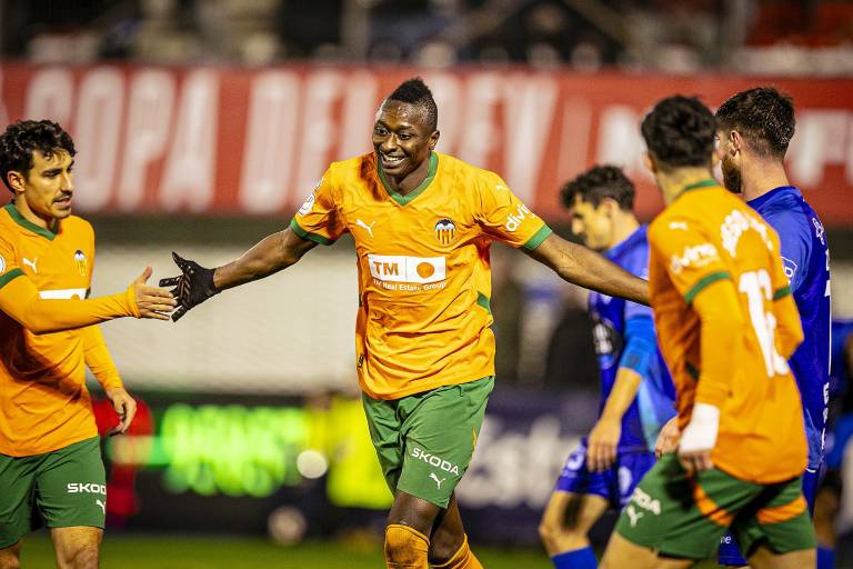 El Valencia se impone y acaba con el sueño copero del Ourense