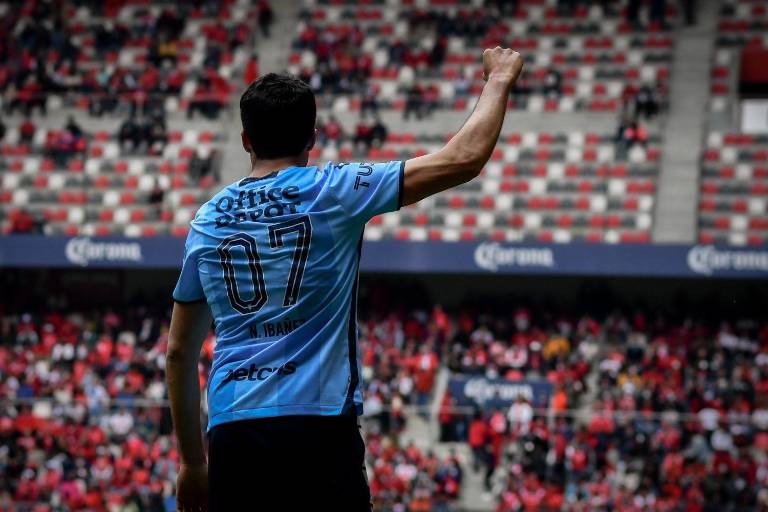 Pachuca se dio vuelo en el infierno y goleó al Toluca