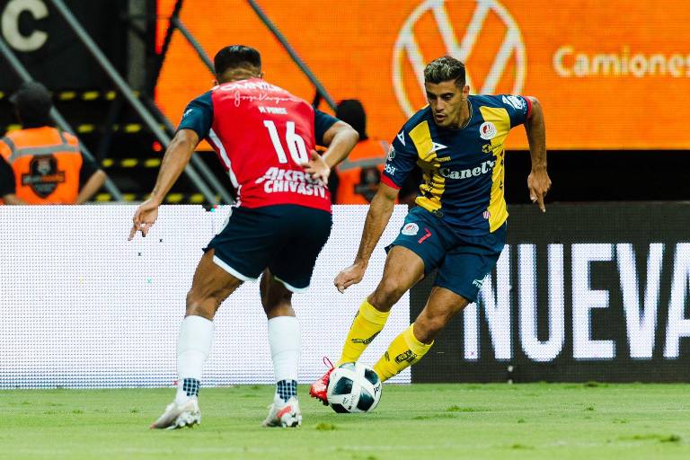 San Luis saca los tres puntos en su visita ante Chivas