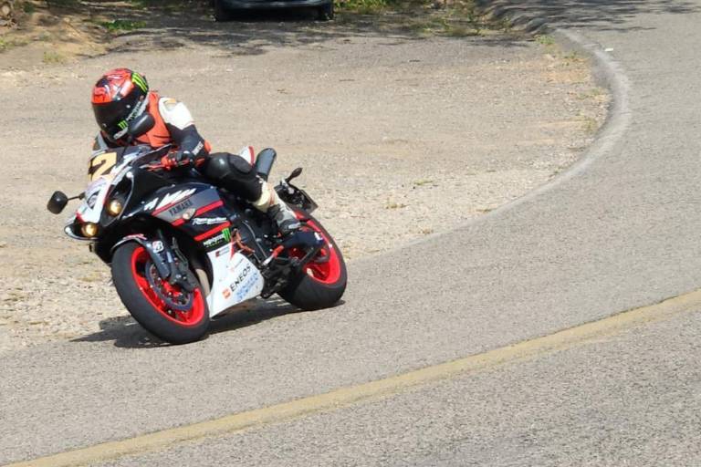 Gonzalo Castro revalida su título en la Caín Road Race 2023