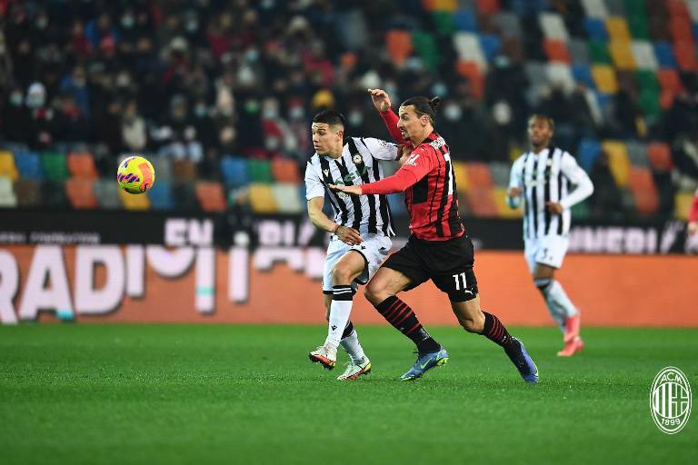 Golazo de Zlatan rescata el empate para el Milán ante el Udinese