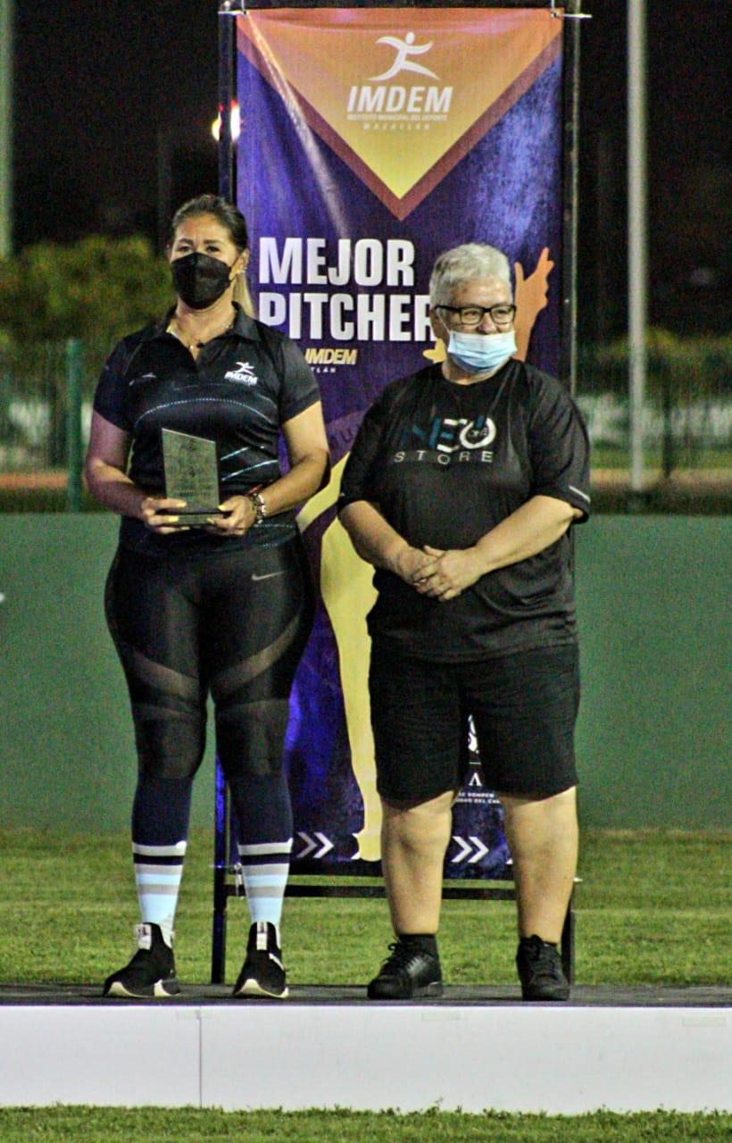 $!La Liga de Softbol Municipal define a sus invitados a playoffs