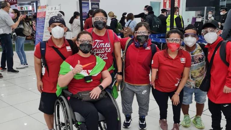 El equipo mexicano es encabezado por los medallistas internacionales Diego López, Arnulfo Castorena, Naomi Somellera, Jesús Hernández, Nely Miranda y Vianney Trejo, entre otros.