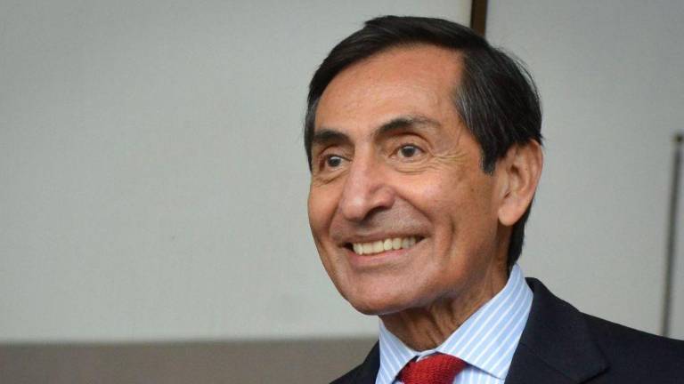 El Secretario de Hacienda, Rogelio Ramírez de la O, entregó Paquete Económico.
