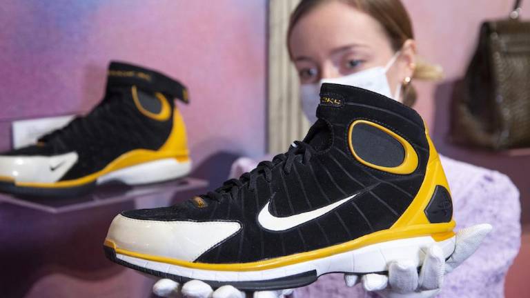 Las zapatillas que usó Kobe Bryant.