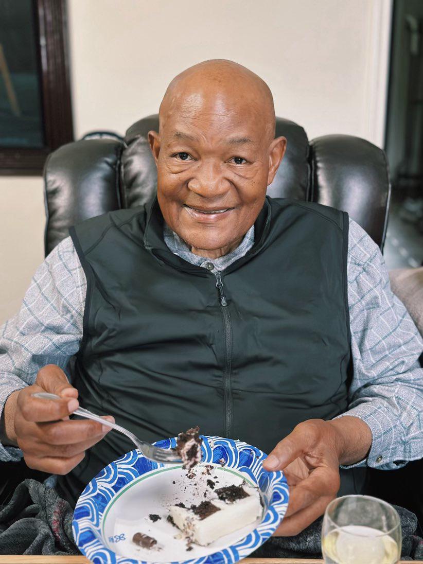 $!Fallece George Foreman, leyenda del boxeo, a los 76 años