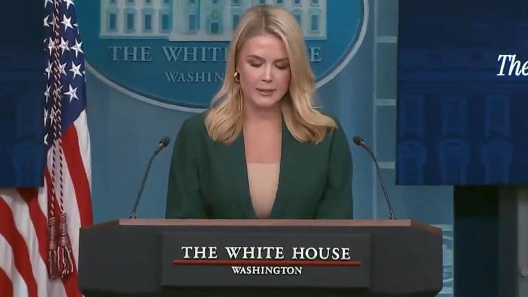 Karoline Leavitt, vocera de la Casa Blanca, adelantó que este miércoles Donald Trump anunciaría los aranceles que impondrá a las importaciones de automóviles.