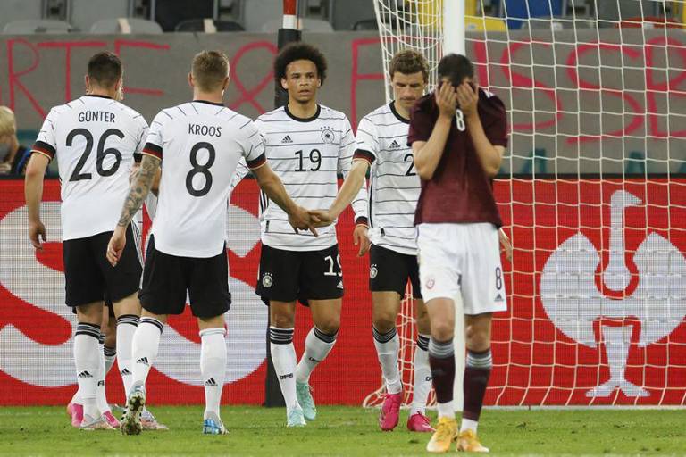 Alemania arrolla a Letonia y se declara lista para la Eurocopa