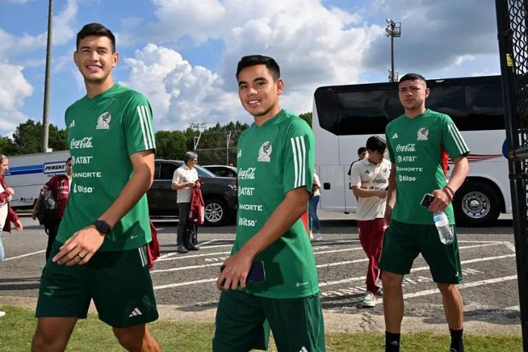 Llegaron los jugadores de Rayados, Santos y Atlas con la Selección Mexicana
