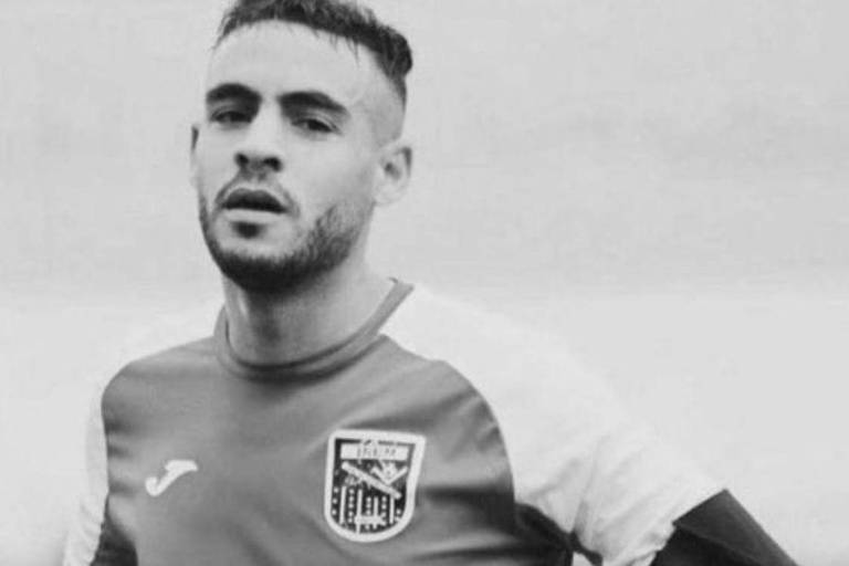 ¡Tragedia en Argelia! Futbolista murió en pleno partido