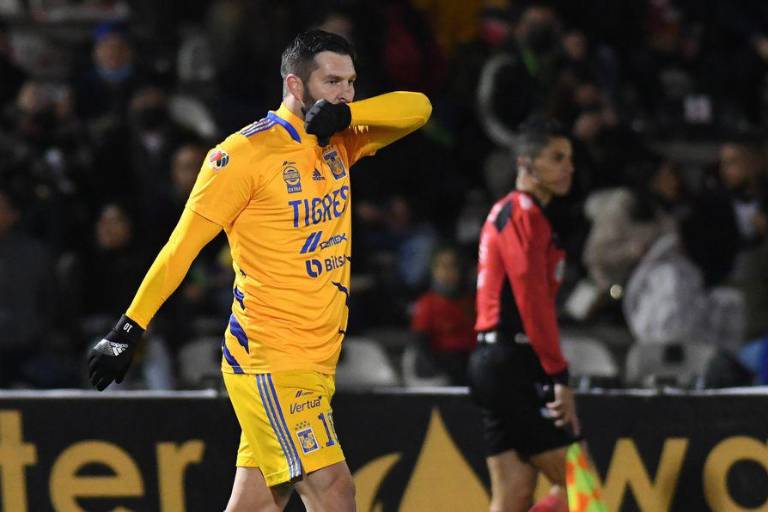 André-Pierre Gignac se despide de Tomás Boy, quien falleció este martes 8 de marzo