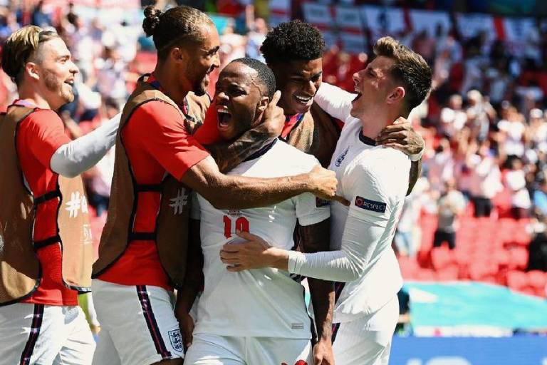 Inglaterra le ganó a Croacia en su debut en la Euro 2021