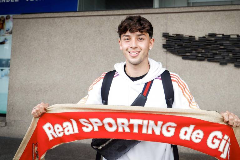 El sinaloense Jordan Carrillo ya está en España para integrarse al Sporting de Gijón