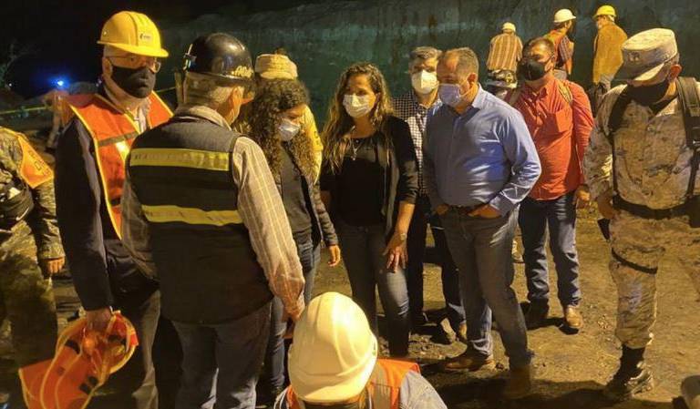 Tras derrumbe de mina de carbón en Coahuila, rescatan un cuerpo