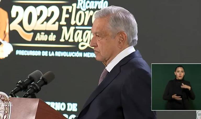 AMLO impide que titular de Sedena responda sobre hackeo; ‘no vamos a manchar la mañanera’, responde