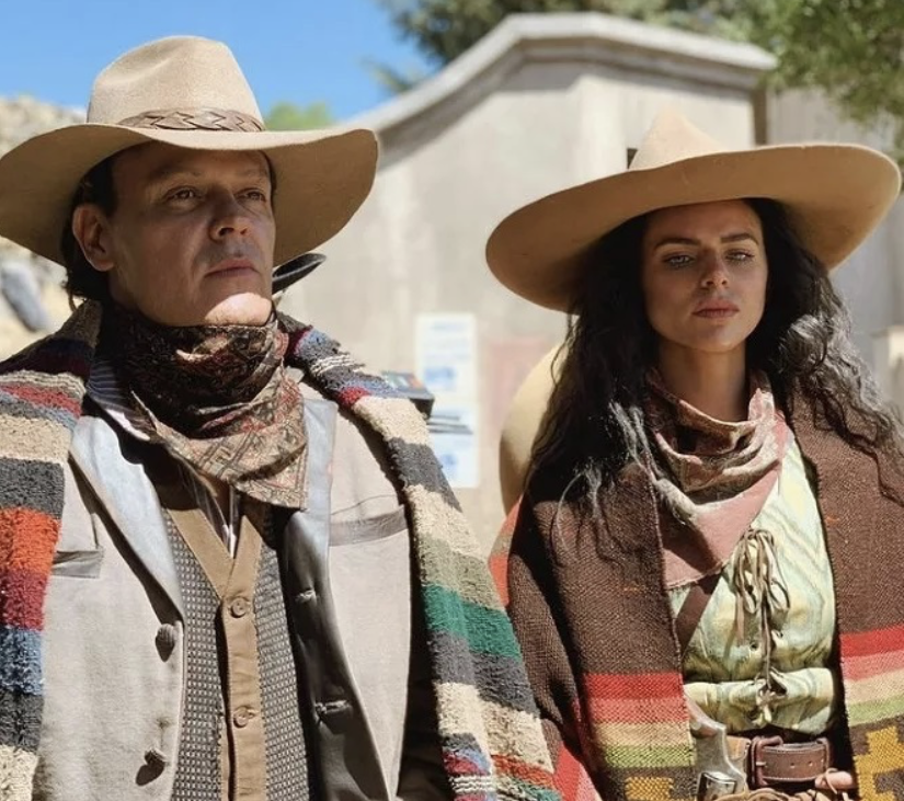 $!Pedro Fernández e Isabella Castillo como Jesús Malverde y China Navajas.