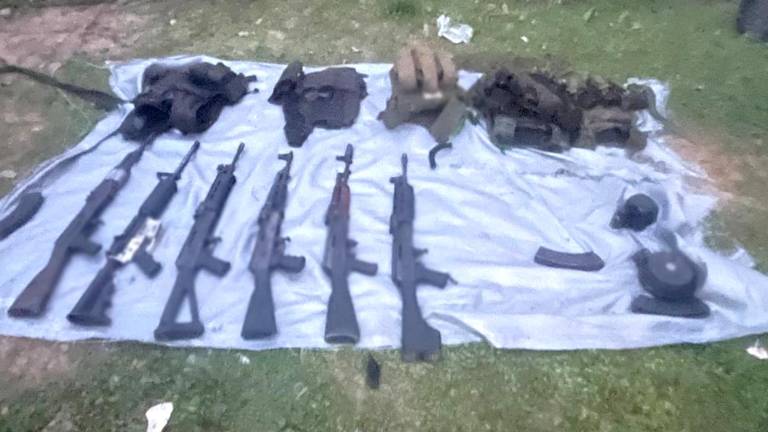 Elementos del Ejército decomisaron armas y municiones en acciones realizadas en Culiacán y Concordia.
