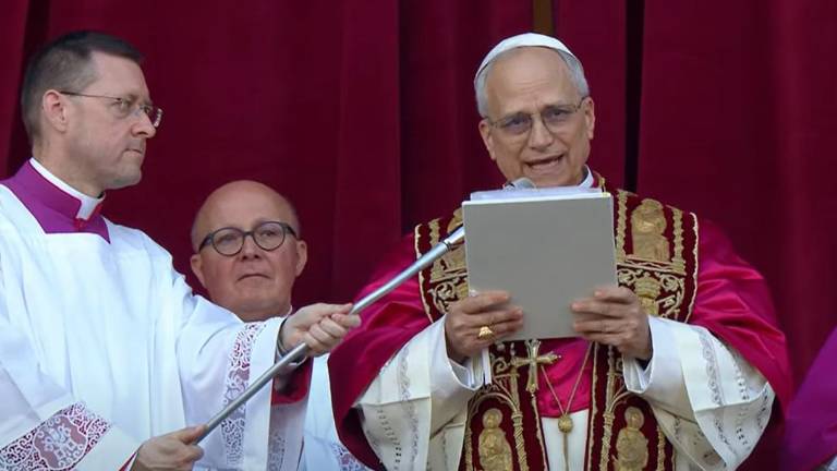 El Papa León XIV hizo alusión al legado de Francisco en su primer mensaje.