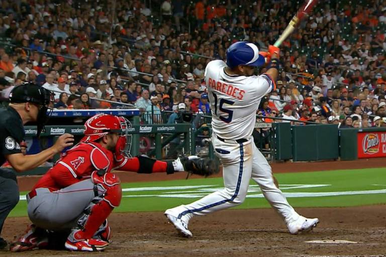 Isaac Paredes se vuela nuevamente la barda con los Astros
