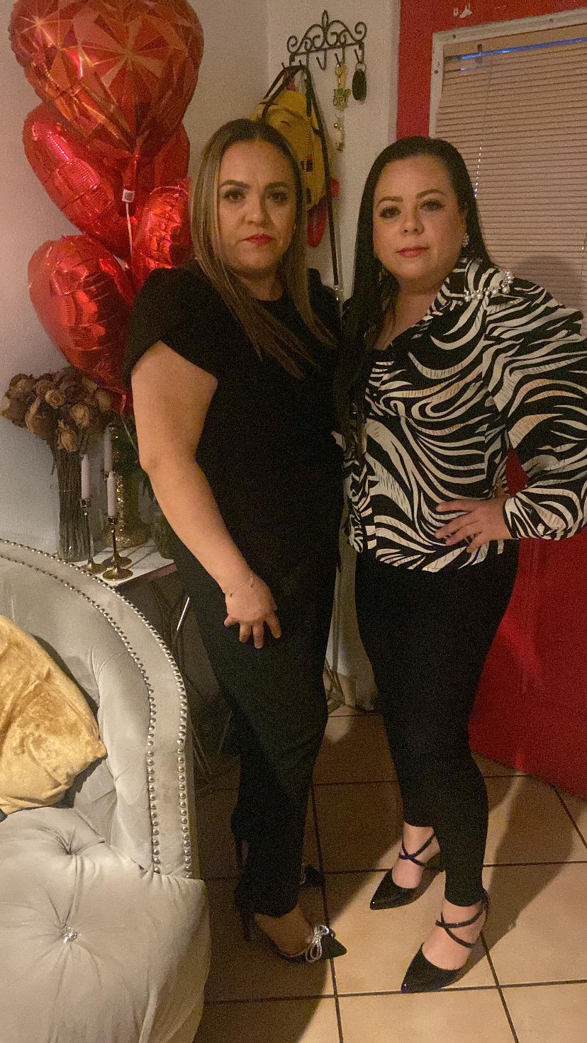 $!Desde Estados Unidos la felicitaron sus hermanas Nayeli y Yesenia Aguilar López.