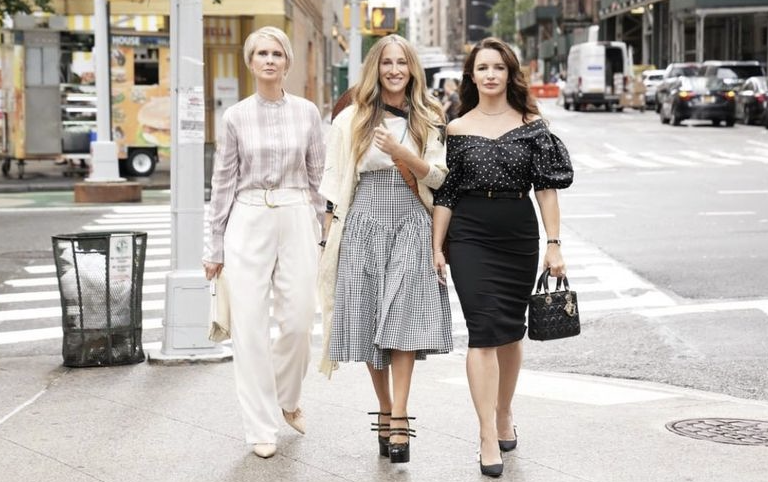 Carrie, Miranda y Charlotte juntas en la primera foto de ‘And Just Like That’