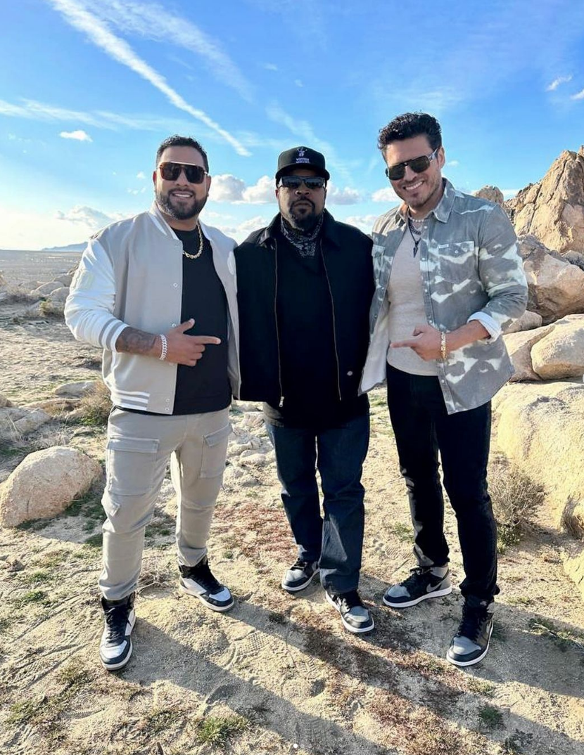 $!Junto al rapero Ice Cube grabaron el tema Cuáles fronteras, el cual se estrena el próximo 5 de mayo.