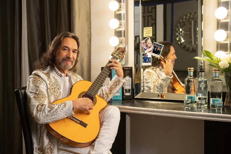 Prepara Marco Antonio Solís el lanzamiento de su bioserie
